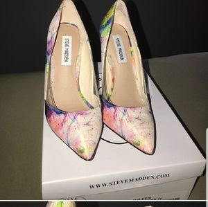 Steve Madden Willen Pump
